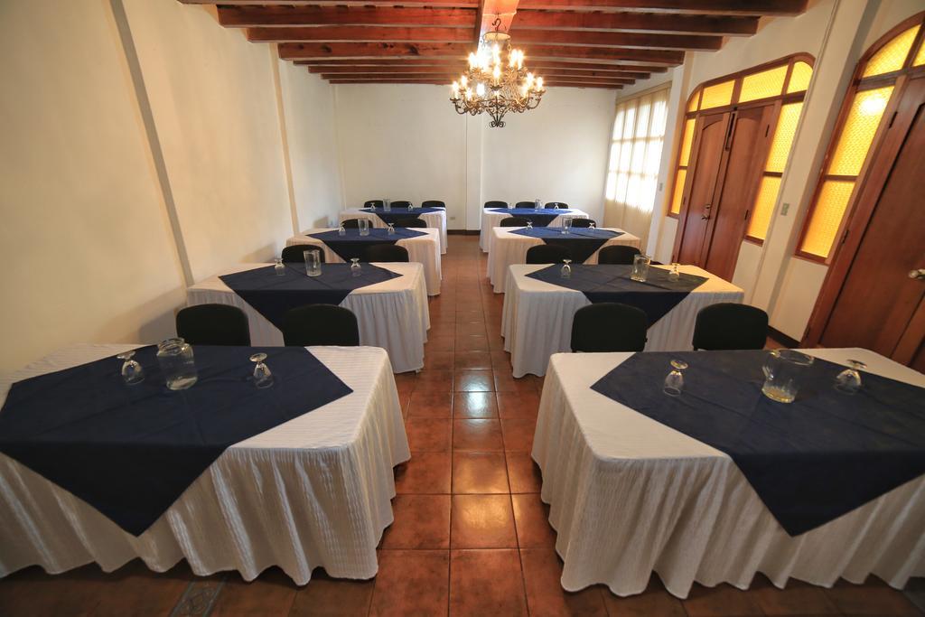 Casa De Fuentes 3*