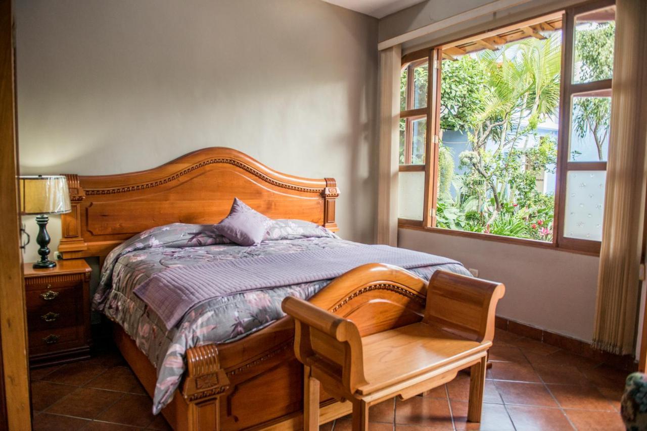 Casa De Fuentes 3* Antigua