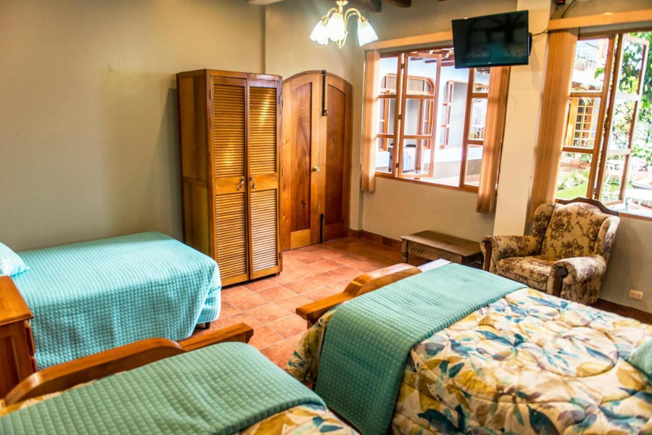 Casa De Fuentes Hotel
